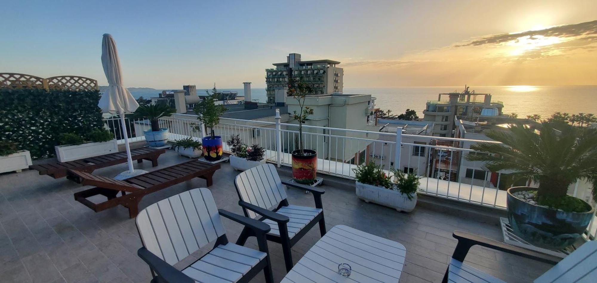 Paradise Rooftop Golem Golem  Exterior photo